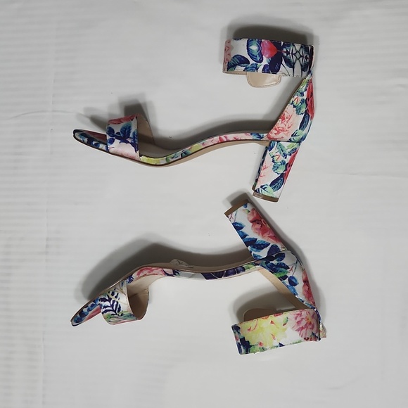 Nine West Women's Sandal - Picture 6 of 11